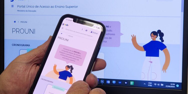 prouni:-convocados-da-lista-de-espera-devem-entregar-dados-ate-sexta