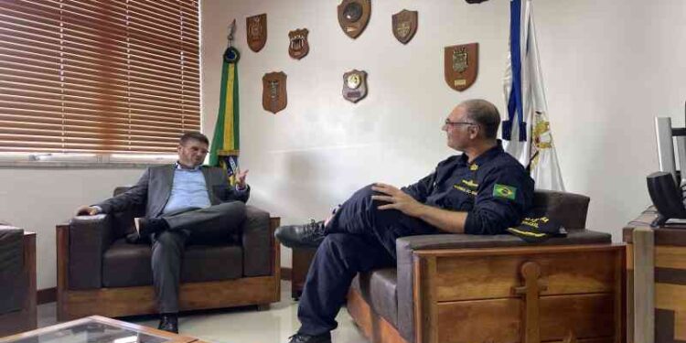 prefeitura-e-marinha-discutem-de-termo-de-cooperacao-tecnica