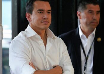 lula-cumprimenta-presidente-reeleito-do-equador