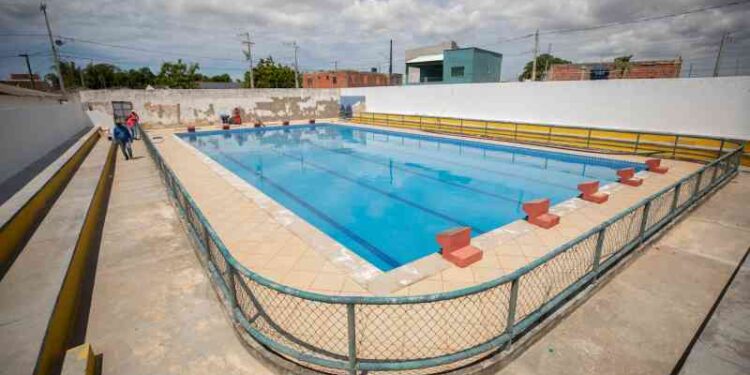 obras-de-requalificacao-da-piscina-semiolimpica-seguem-em-andamento