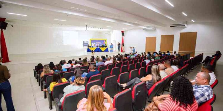 lauro-de-freitas-avanca-em-gestao-transparente-e-economia-de-recursos-nos-primeiros-100-dias