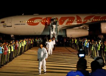 suprema-corte-impede-trump-de-usar-lei-de-inimigos-para-deportacoes