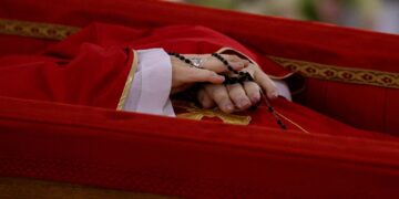 morte-do-papa-francisco:-“tudo-aconteceu-muito-rapido”,-diz-vaticano