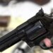 comissao-da-camara-aprova-porte-de-arma-para-oficiais-de-justica