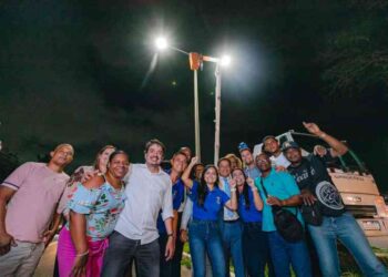 programa-banho-de-luz-chega-a-estrada-do-coco-e-garante-uma-via-mais-iluminada-e-mais-segura