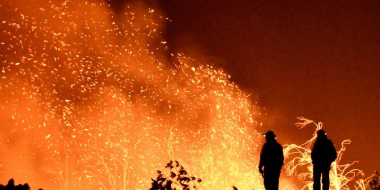 incendio-florestal-em-nova-jersey-pode-se-tornar-o-maior-do-estado