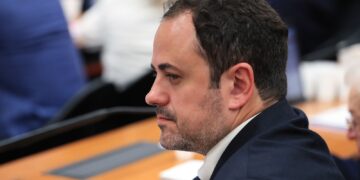 ccj:-relator-nega-recurso-de-glauber-contra-cassacao-de-mandato