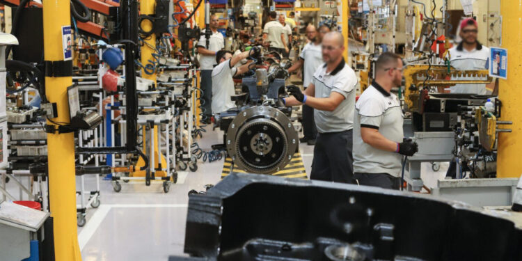 cni:-pessimismo-aumentou-em-15-setores-da-industria-e-entre-todos-os-portes-de-empresa