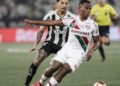 botafogo-e-fluminense-disputam-classico-no-nilton-santos