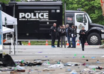 homem-joga-carro-contra-dezenas-de-pessoas-no-canada;-11-morreram