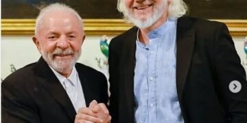 lula-publica-foto-de-encontro-com-julian-assange-em-roma