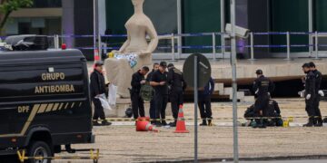 policia-federal-diz-que-autor-de-atentado-contra-stf-agiu-sozinho