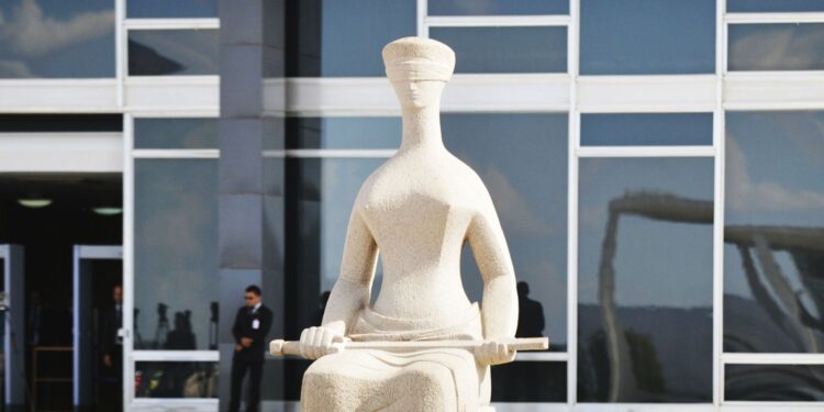 por-6-a-4,-stf-mantem-prisao-do-ex-presidente-fernando-collor