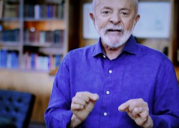 lula-defende-debate-sobre-fim-da-escala-6×1-e-aborda-fraude-no-inss