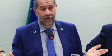 apos-fraude-no-inss,-lupi-pede-demissao-do-ministerio-da-previdencia