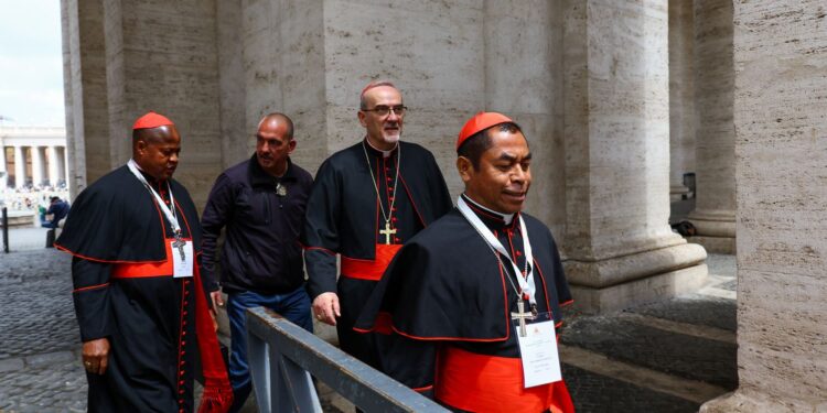 cardeais-que-votam-no-conclave-estao-em-roma,-diz-vaticano