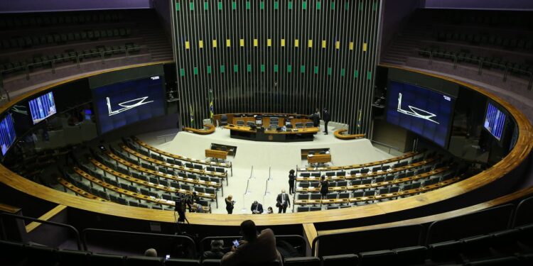 pdt-deixa-base-do-governo-na-camara-apos-saida-de-lupi