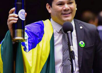 deputado-gilvan-da-federal-tem-mandato-suspenso-por-tres-meses 