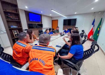 prefeita-se-reune-com-equipe-para-definir-acoes-de-apoio-as-familias-afetadas-pelas-chuvas