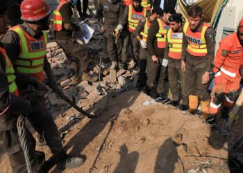 paquistao-diz-ter-abatido-25-drones;-india-repeliu-retaliacao