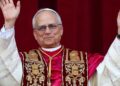 em-1a-saida-do-vaticano,-leao-14-visita-tumulo-do-papa-francisco