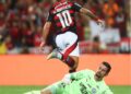 flamengo-vence-com-gol-de-arrascaeta-e-lidera-o-brasileiro