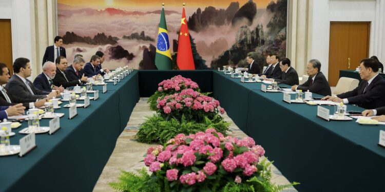 parcerias-com-china-beneficiarao-infraestrutura-e-saude,-diz-lula