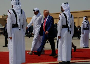 trump-reafirma-desejo-de-tomar-gaza;-hamas-diz-que-nao-esta-a-venda