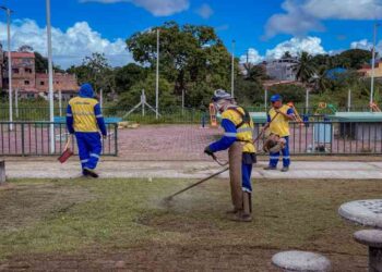 servico-de-limpeza-urbana-e-realizado-no-quingoma