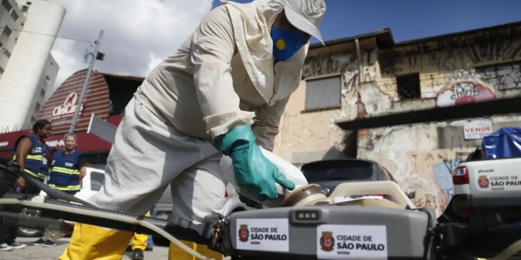 sao-paulo-(sp):-municipio-registra-quase-49,9-mil-casos-e-10-mortes-por-dengue-em-2025