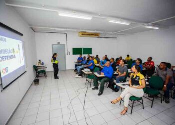 motoristas-de-transporte-escolar-participam-de-palestra-sobre-o-maio-amarelo