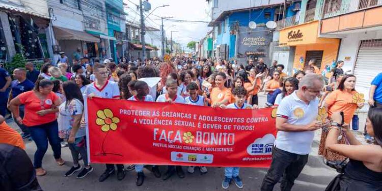 caminhada-pelo-combate-ao-abuso-e-exploracao-sexual-reune-centenas-de-pessoas-nesta-segunda-(19)