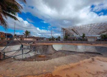 obra-da-nova-orla-de-ipitanga-segue-em-ritmo-avancado