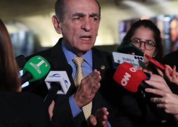 ccj-do-senado-aprova-fim-da-reeleicao-para-cargos-do-executivo