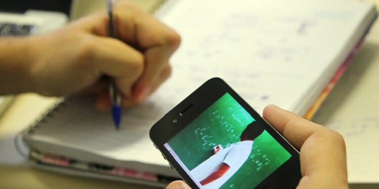 saiba-o-que-muda-com-a-nova-politica-de-ensino-a-distancia-do-brasil