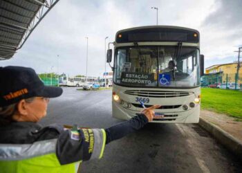 prefeitura-realiza-fiscalizacao-de-onibus-no-terminal-aeroporto