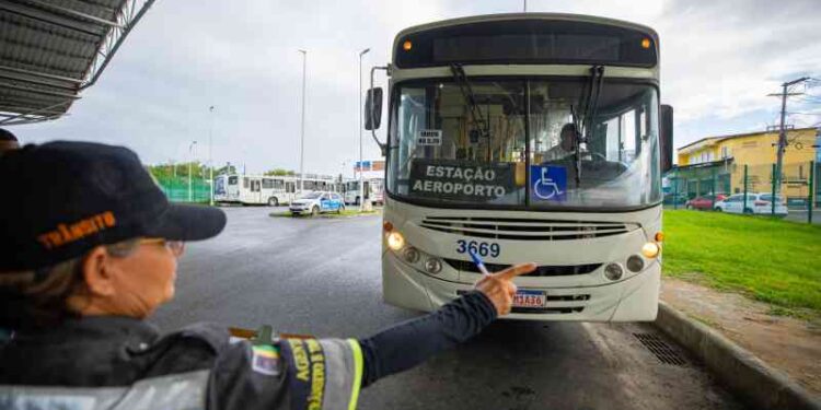 prefeitura-realiza-fiscalizacao-de-onibus-no-terminal-aeroporto