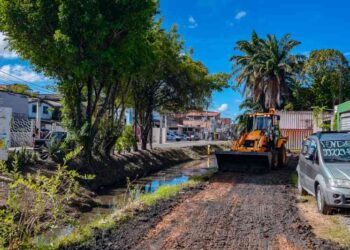 limpeza-de-canal-aconteceu-em-itinga-e-na-gerino,-nesta-sexta-feira-(23)