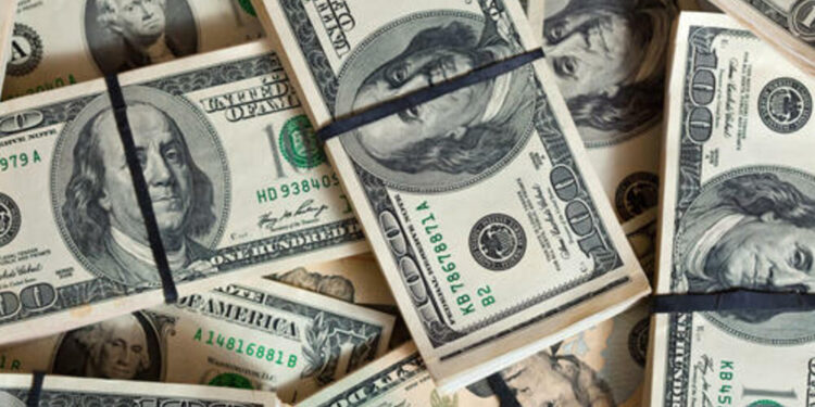 dolar-fecha-ultima-sessao-em-queda-de-0,27%,-cotado-a-r$-5,64