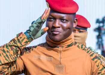 lider-anti-imperialista-em-burkina-faso,-traore-se-destaca-na-africa