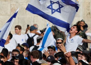 extrema-direita-confronta-palestinos-em-marcha-anual-em-jerusalem