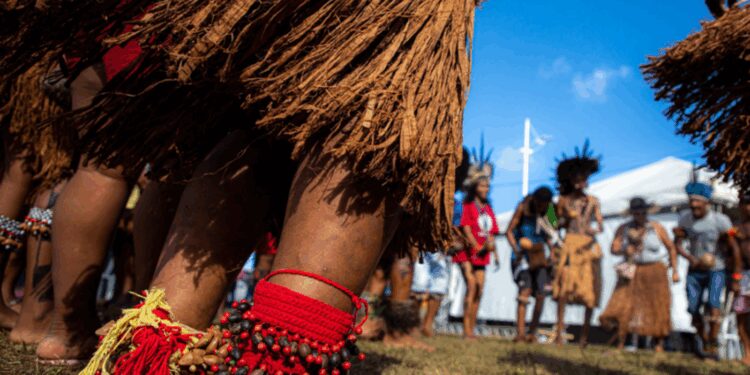 minc-e-mpi-assinam-protocolo-para-construcao-do-plano-nacional-de-culturas-indigenas