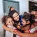alunos-da-escola-da-vila-praiana-recebem-visita-da-prefeita-debora-regis-nesta-quarta-(28)