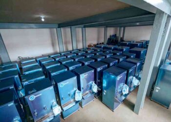 prefeita-debora-garante-80-novos-bebedouros-para-alunos-da-rede-municipal