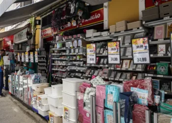 domingos-e-feriados-sem-comercio:-portaria-fere-liberdade-economica,-alegam-entidades-do-setor