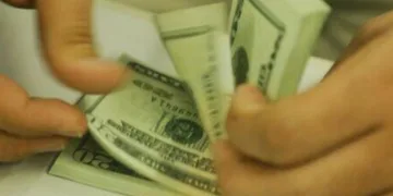 dolar-fecha-ultimo-pregao-em-alta-de-0,91%