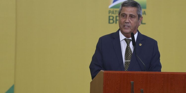 pgr-envia-ao-stf-parecer-para-manter-prisao-de-braga-netto