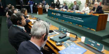 parlamentares-do-brics-criticam-guerra-tarifaria-promovida-pelos-eua