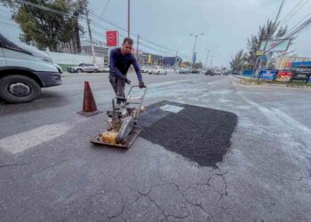 prefeitura-realiza-acao-emergencial-do-programa-buraco-zero-na-estrada-do-coco