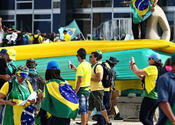 marinha-expulsa-militar-condenado-por-atos-golpistas-de-8-de-janeiro